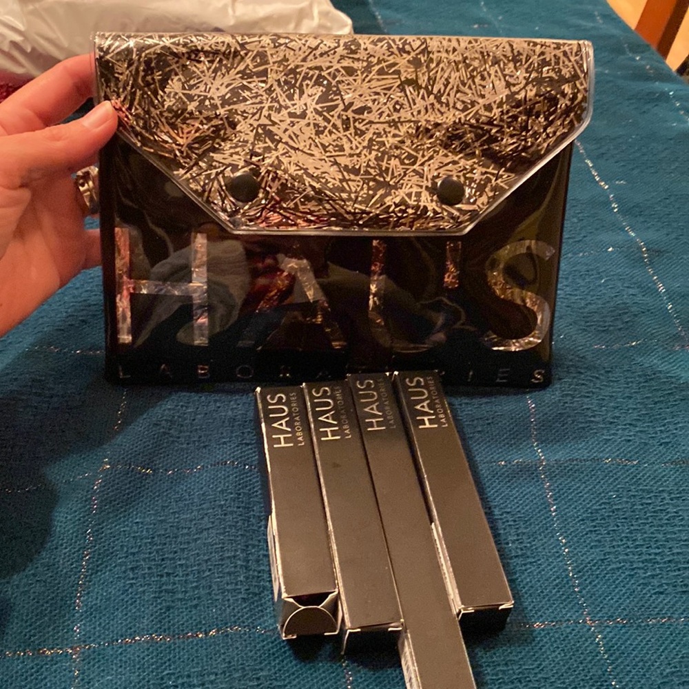 Haus laboratories makeup bag pinks